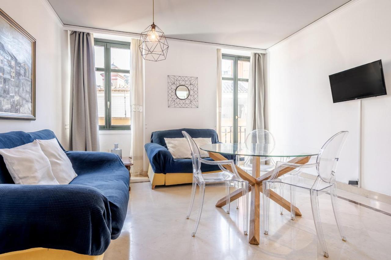Gran Via Apartment Гранада Екстериор снимка